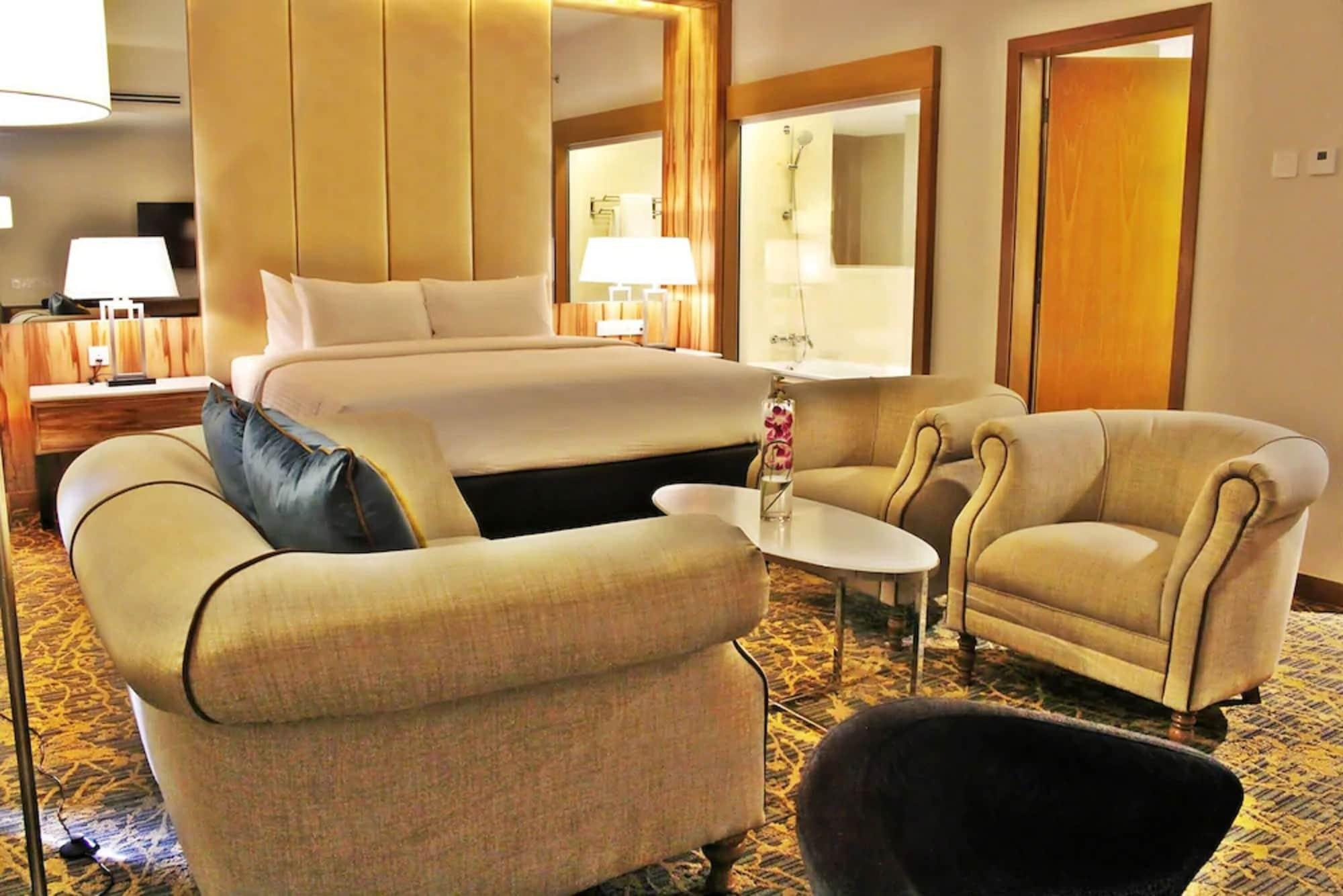 Holiday Villa Johor Bahru City Centre Bagian luar foto