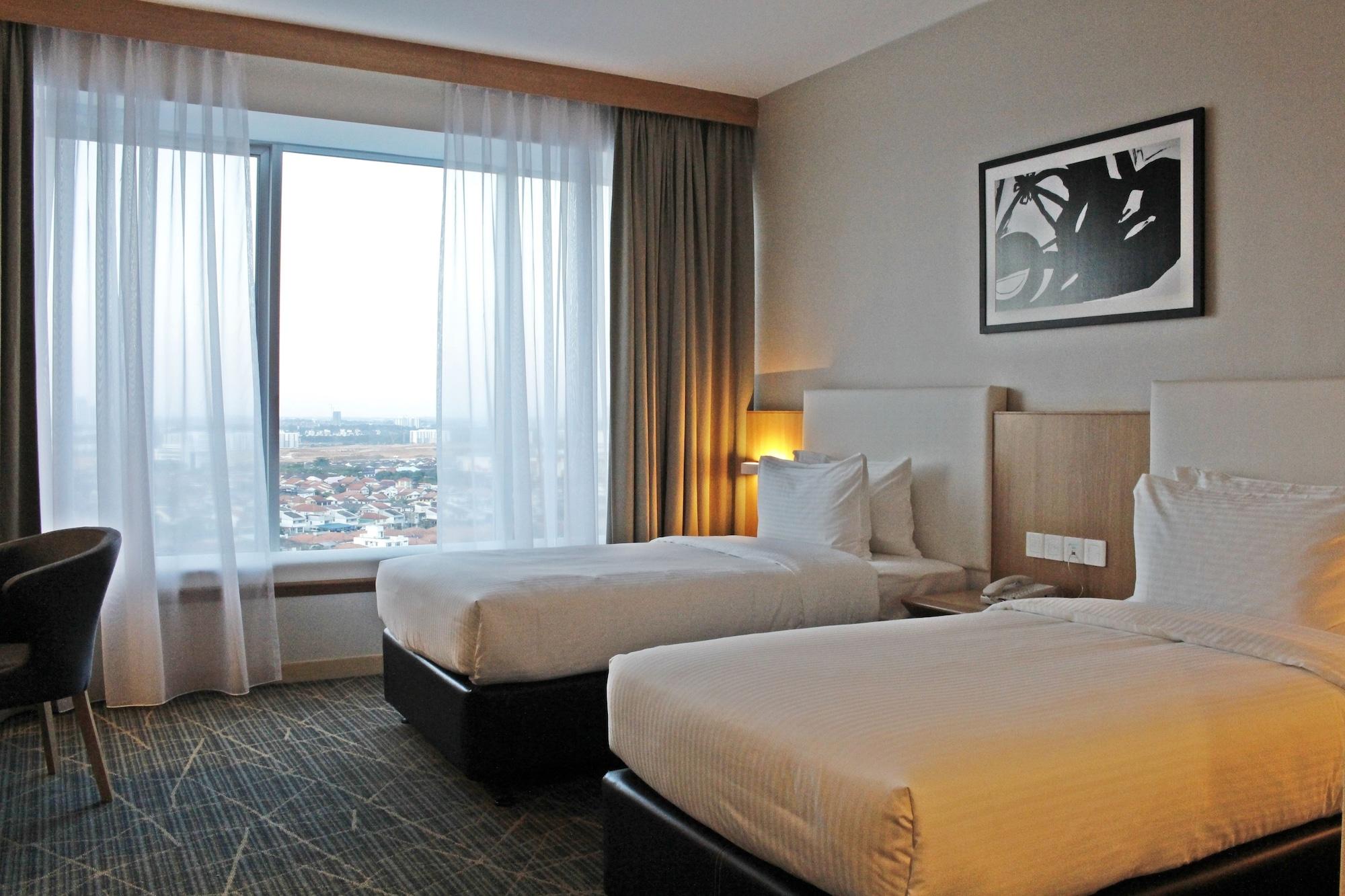 Holiday Villa Johor Bahru City Centre Bagian luar foto