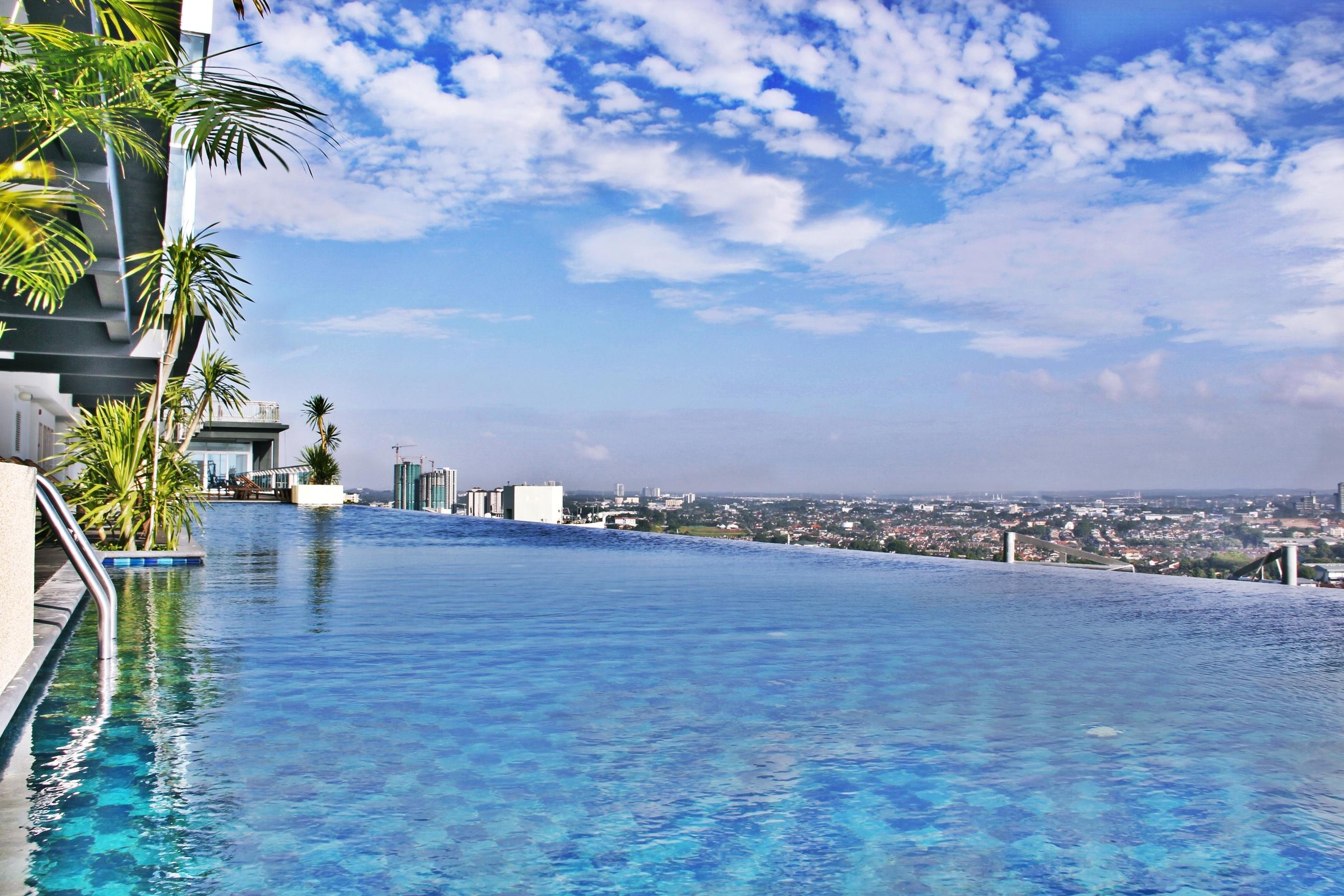 Holiday Villa Johor Bahru City Centre Bagian luar foto