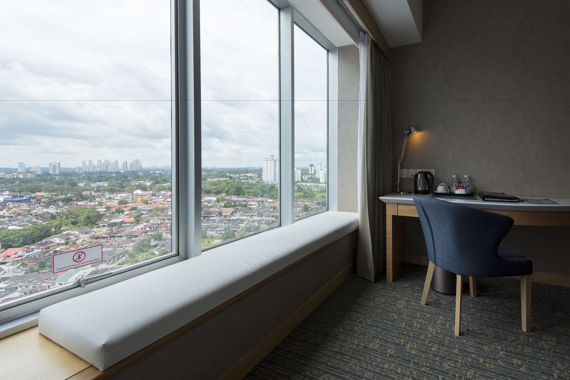 Holiday Villa Johor Bahru City Centre Bagian luar foto