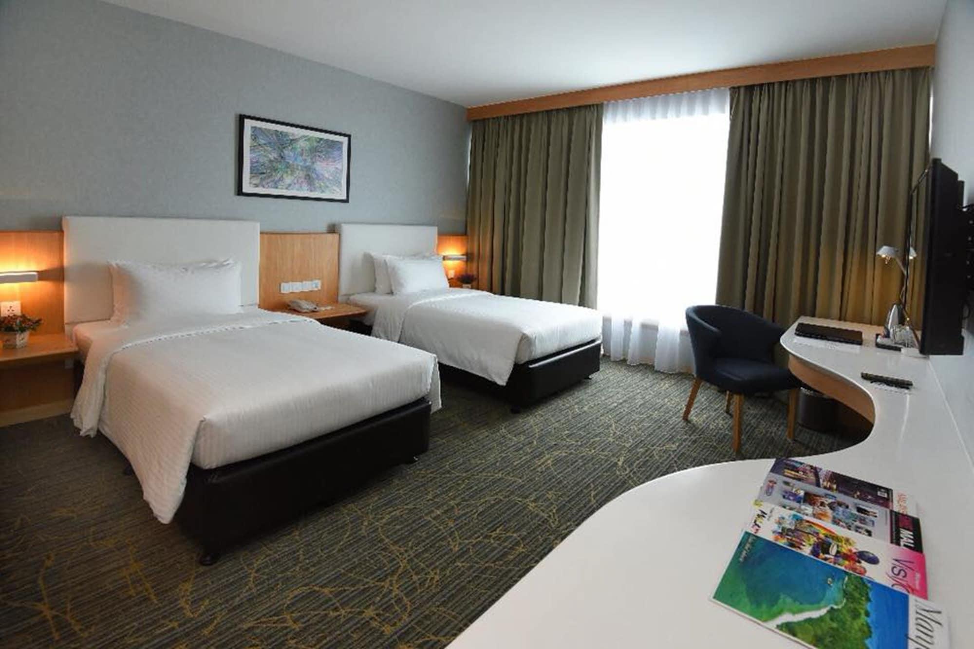 Holiday Villa Johor Bahru City Centre Bagian luar foto
