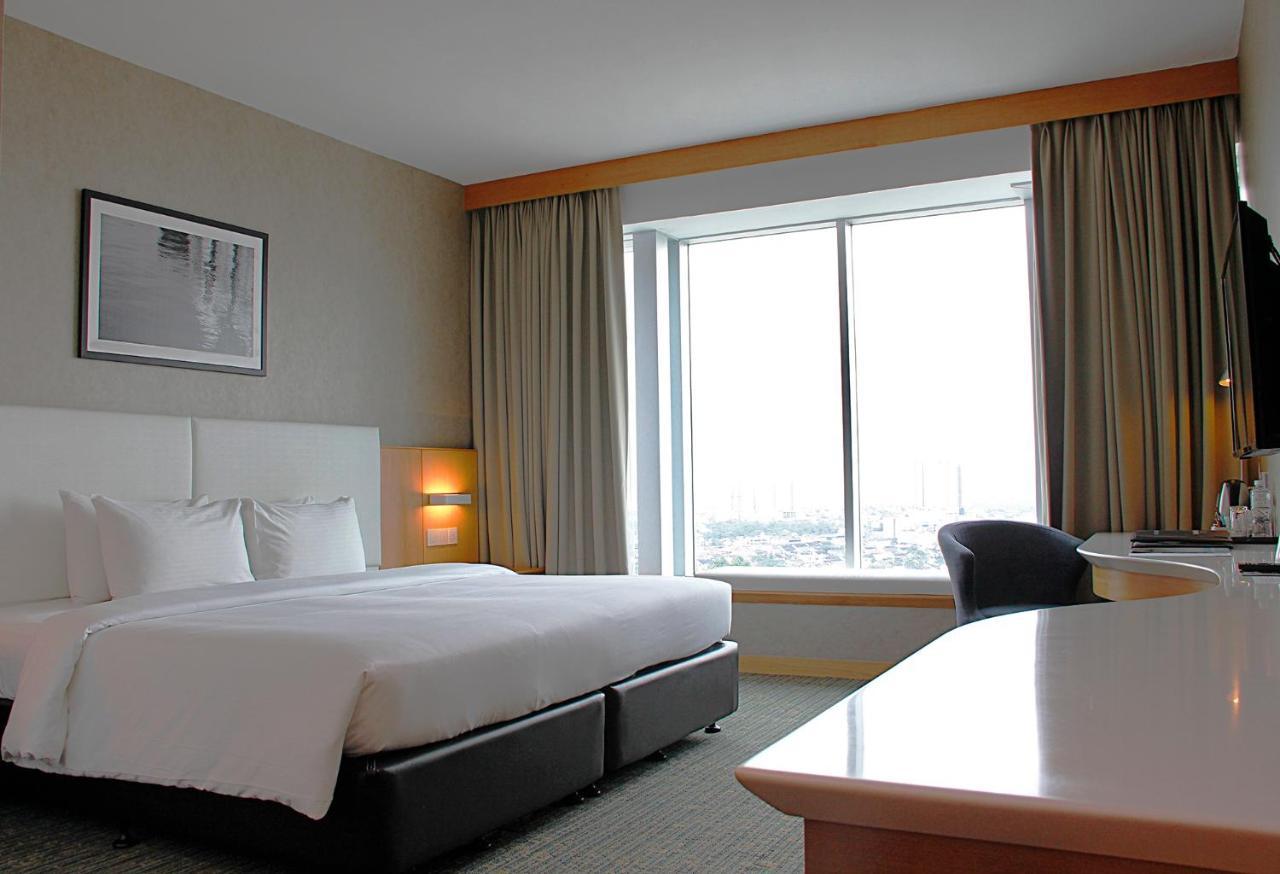 Holiday Villa Johor Bahru City Centre Bagian luar foto