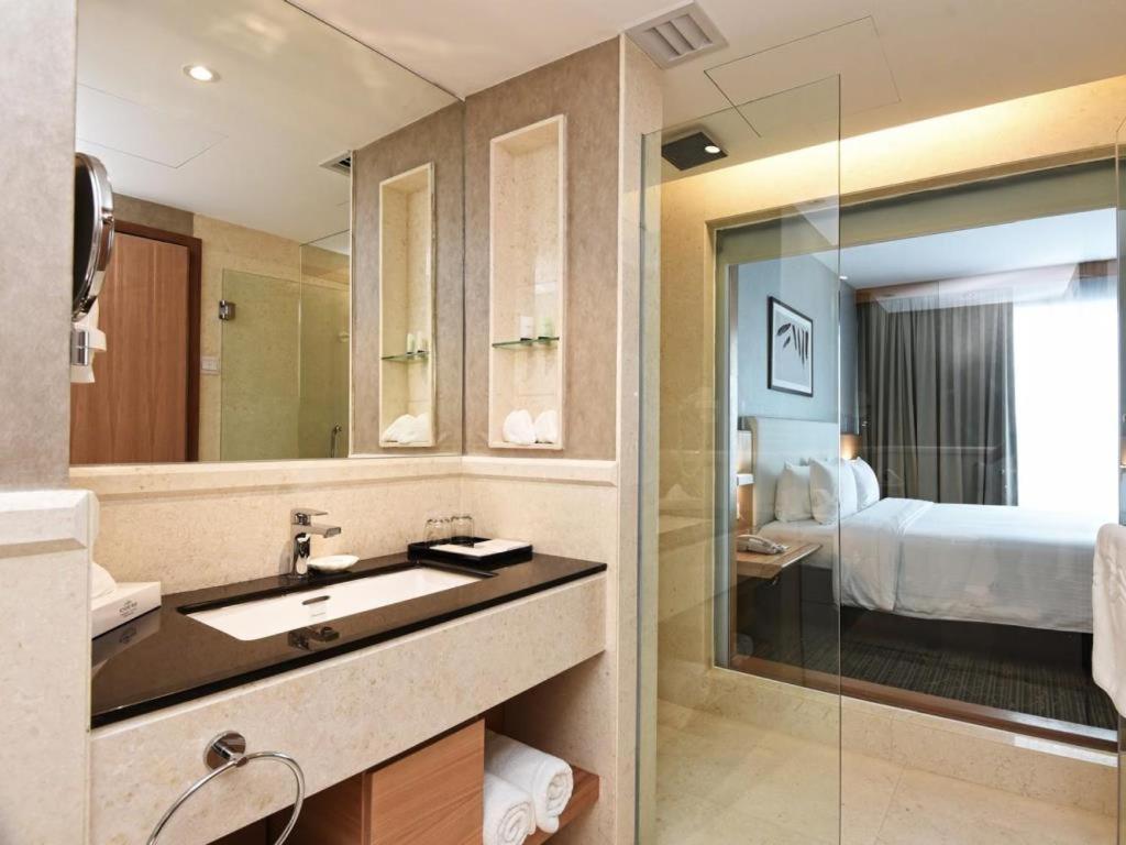 Holiday Villa Johor Bahru City Centre Bagian luar foto