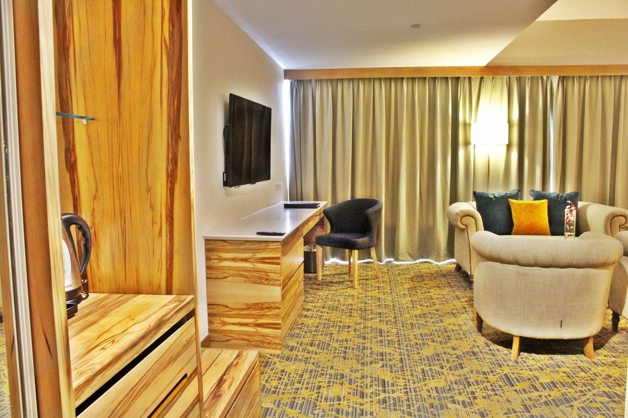 Holiday Villa Johor Bahru City Centre Bagian luar foto